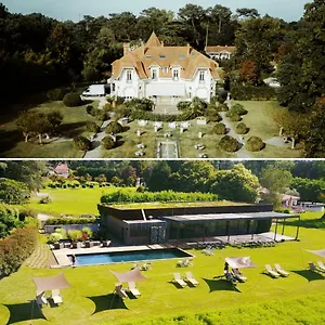 4* Hotel Chateau Du Clair De Lune - Boutique Luxury